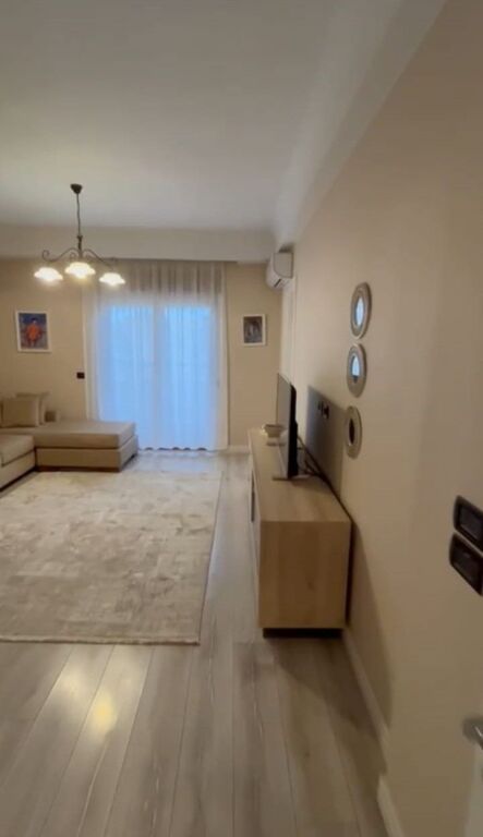 Rent | 2 Apartamente 1 + 1 dhe Garsionere| 9 Katëshet | 1500 €/month