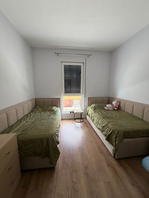 Qera | Apartament 2 + 1 | Rruga 5 Maji | 700 €/muaj