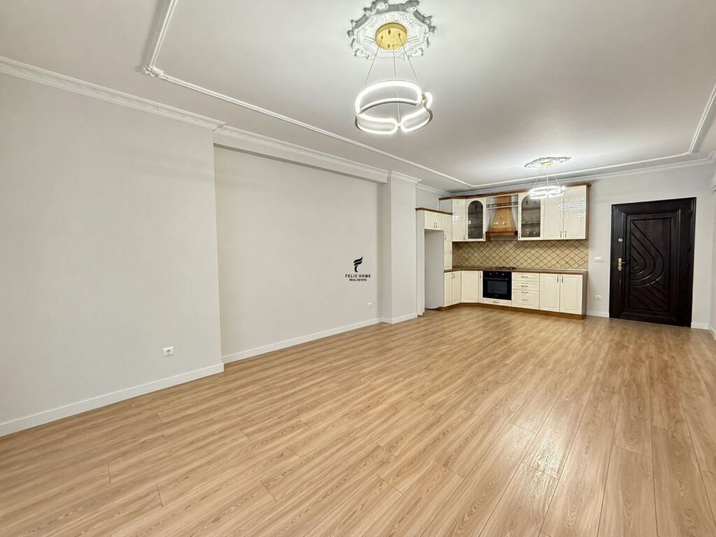 OFFICE FOR RENT 110 M2 PARIS COMMUNE 140,000 LEKE FH-73967