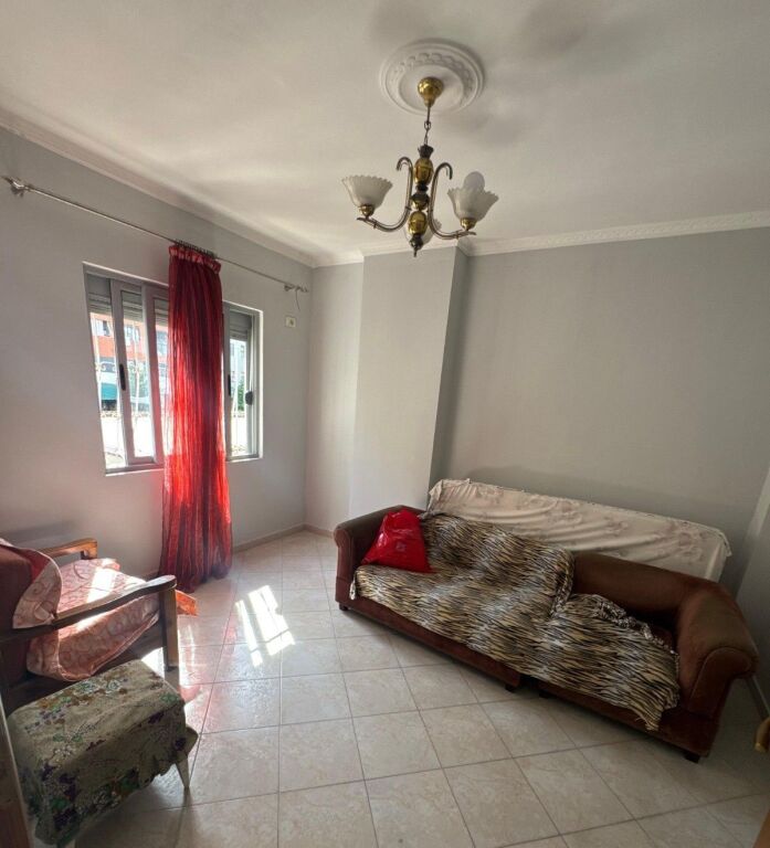📌 SHITET APARTAMENT 2+1 TEK DY PALMAT – ASTIR