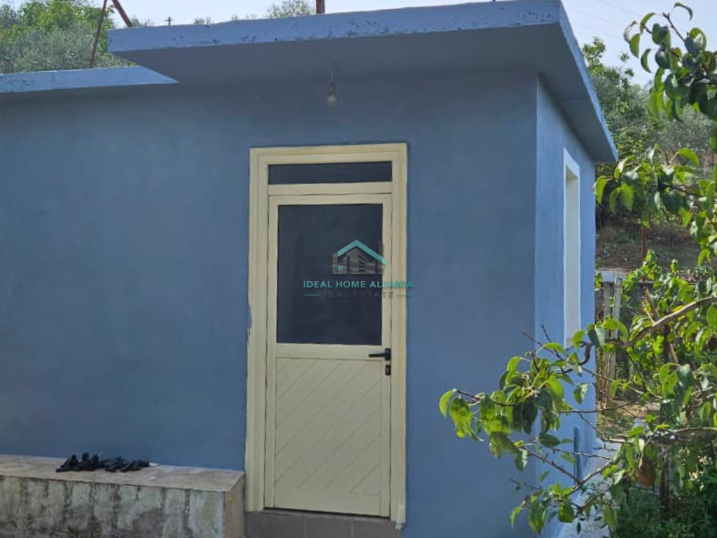 SHTËPI PRIVATE NË SHITJE – ARMEN, VLORË