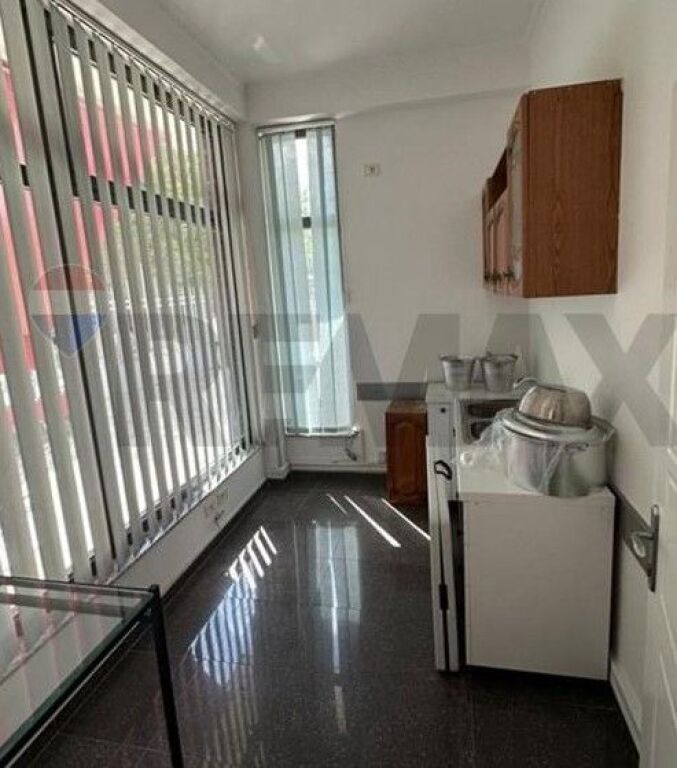 Commercial Space for Rent in Xhamllik  ID: 530281030-1000