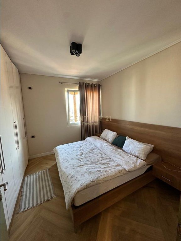 Apartament 1+1 per shitje tek Tregu Elektrik