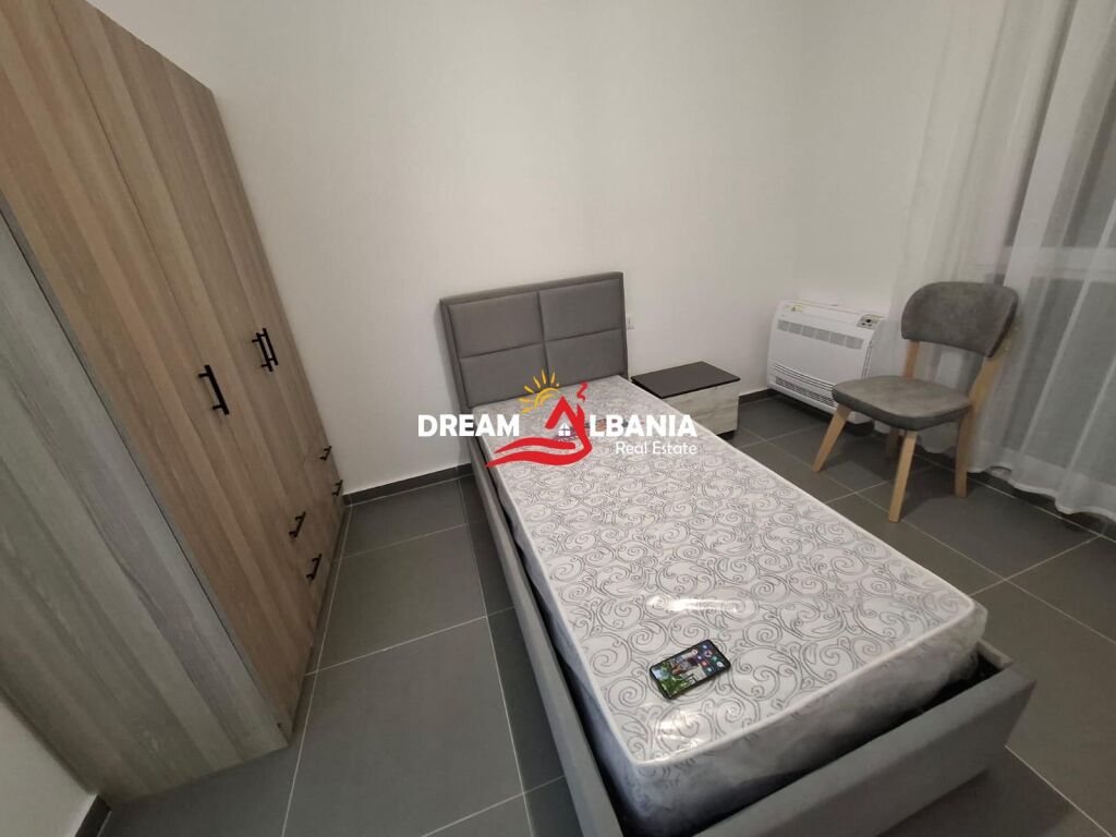 Apartament 2+1 me qera ne Fund te Rruges 5 Maji prane Pallateve te Rindertimit (ID 42215548)
