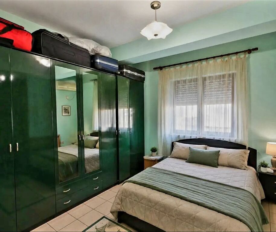 Jepet 2+1 me Qira tek Pazari i Ri