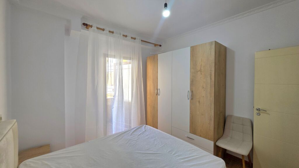 Apartment for rent on Pelivan Leskaj Street, Vlore