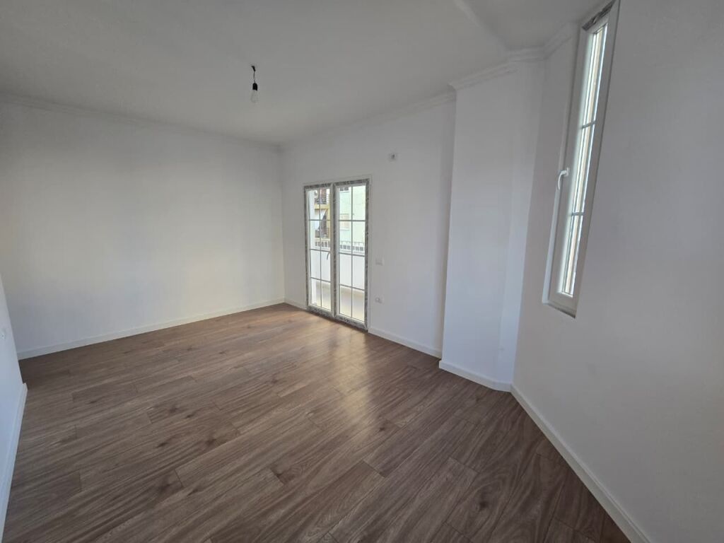 Apartment / Office 2+1+Block for Rent on Bogdaneve Street