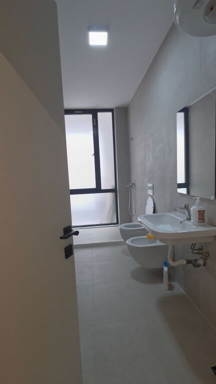 Porcelan Rezidenca Porcelani Shitet Apartament 2+1+2