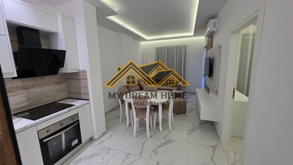 SHITET SUPER APARTAMENT NE GOLEM!