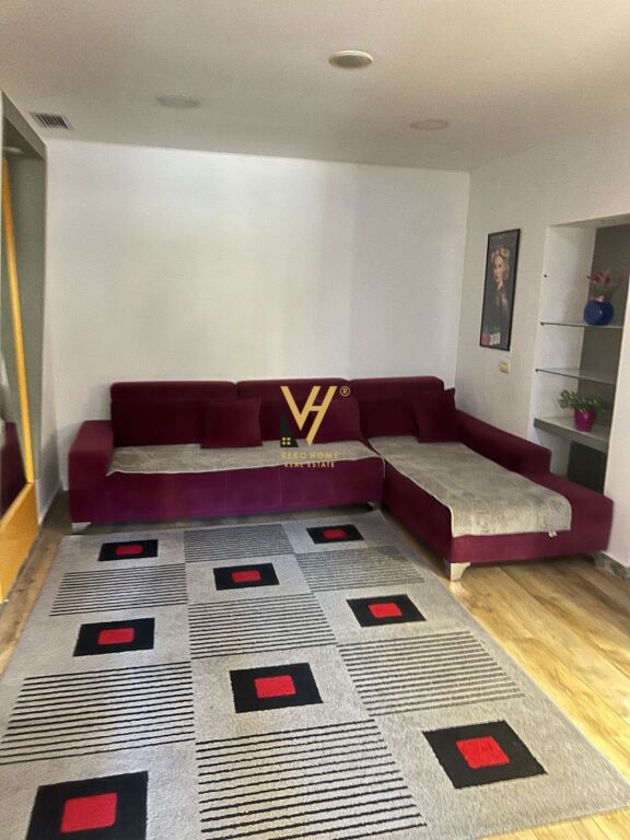 JEPET APARTAMENT 1+1 ME QERA TE RRUGA ELBASANIT 45.000 LEKE