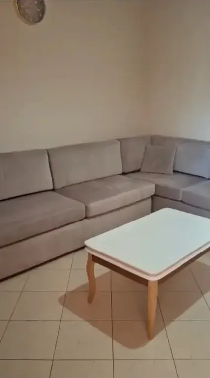 Rent | Shtëpi private 1 + 1 | Ish Parku Autobusave | 400 €/month