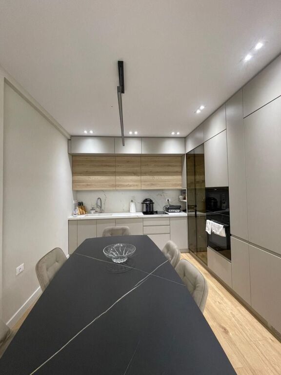 Super 2+1 Apartment for Sale at Komuna Parisit!!!!