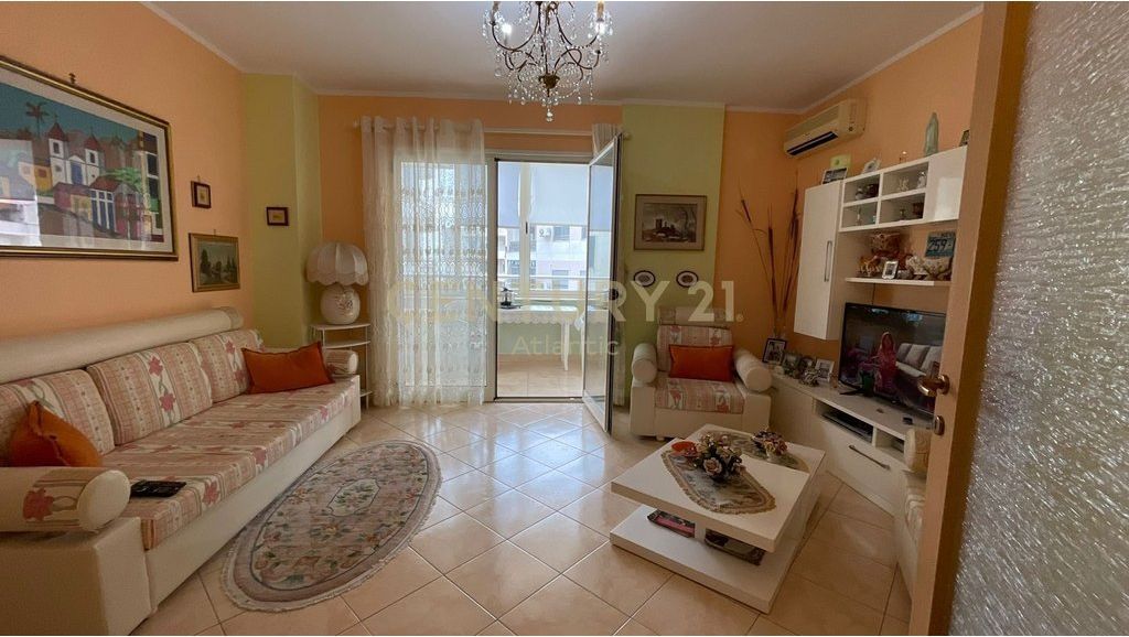 SHITET APARTAMENT 2+1+2T+2B DHE DEPO NE VOLLGA, DURRES!
