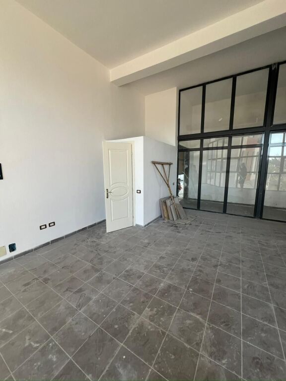 OFFICE FOR RENT 180M2 ASTIR