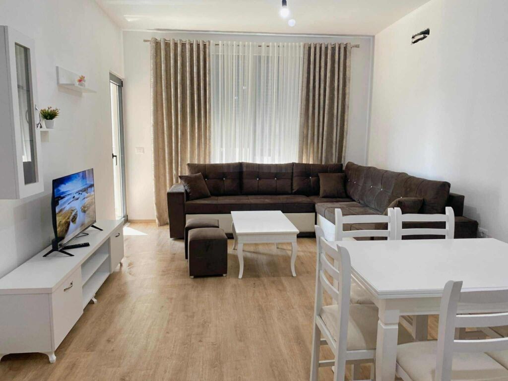 Apartament 1+1 me qera ne Porcelan tek Erli