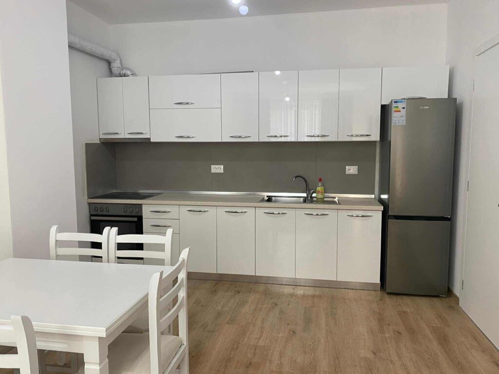 Apartament 1+1 me qera ne Porcelan tek Erli