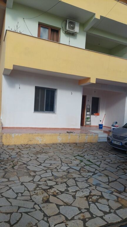 Affitto | Shtëpi private 2 + 1 | Allias | 450 €/mese