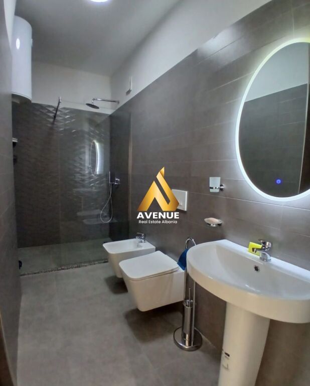 APARTAMENT ME QERA 2+1 – TEK ZOGU I ZI, RR. HYSNI GERBOLLI Tirane