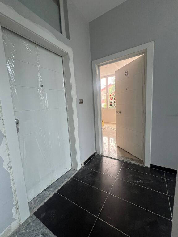 Studio apartment for rent at 5 Maji after Concord Center (7 minutes on foot from Amerikan 2, hospitals) 