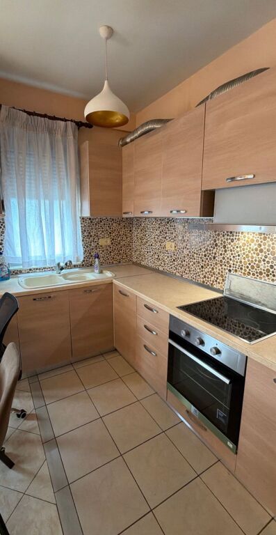 Appartamento in affitto Kthesa e Kamzes
