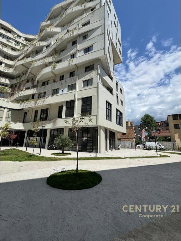 COMMERCIAL SPACE FOR RENT AT SH VASIL SHANTO