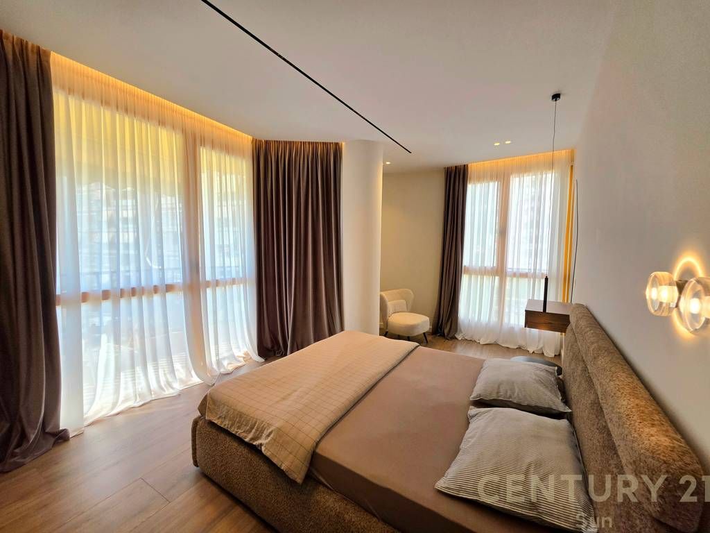 Apartament 2+1+Post Parkimi per qira tek Komuna e Parisit