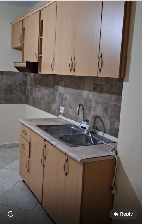 2+1, empty, by the road dry lake, residential or office, 400 thousand lek