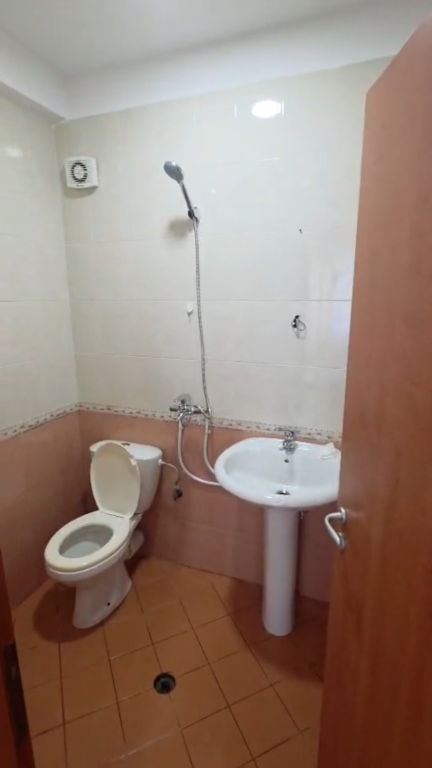 Apartament me qera ne yzberisht
