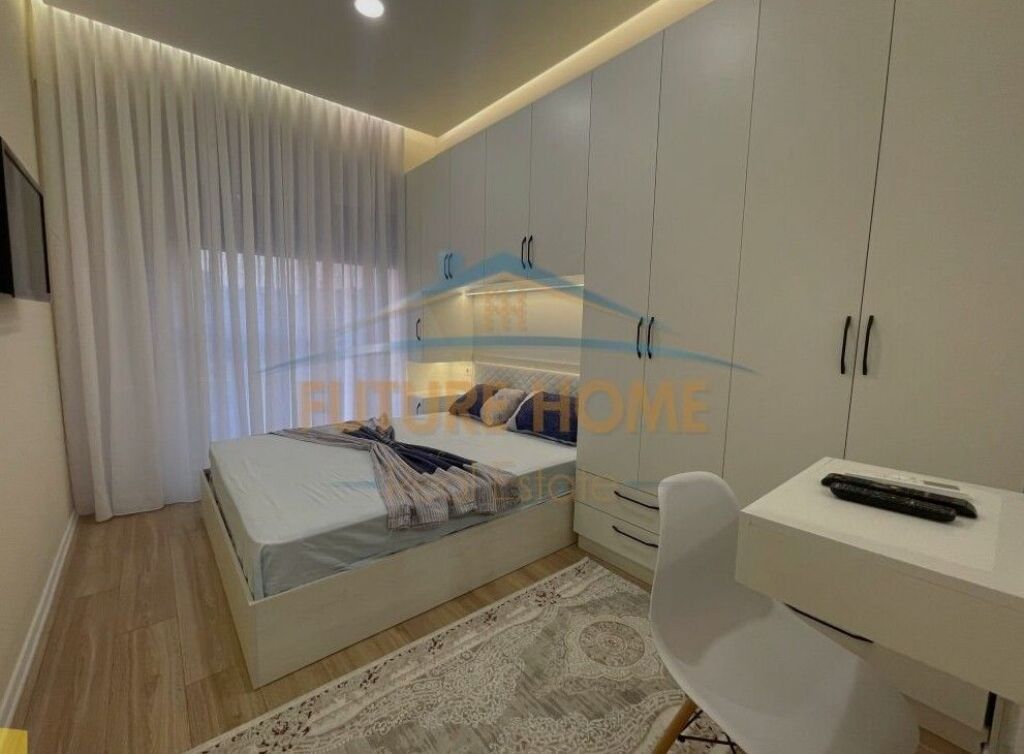 Shitet, Apartament 1+1, Kompleksi "Marga", Rruga Jordan Misja.
