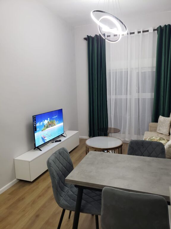 🏡Jepet me Qera Apartament 1+1 – 📍Ali Demi, Kompleksi Kadiu💶 Çmimi: 450 mijë lekë/muaj
