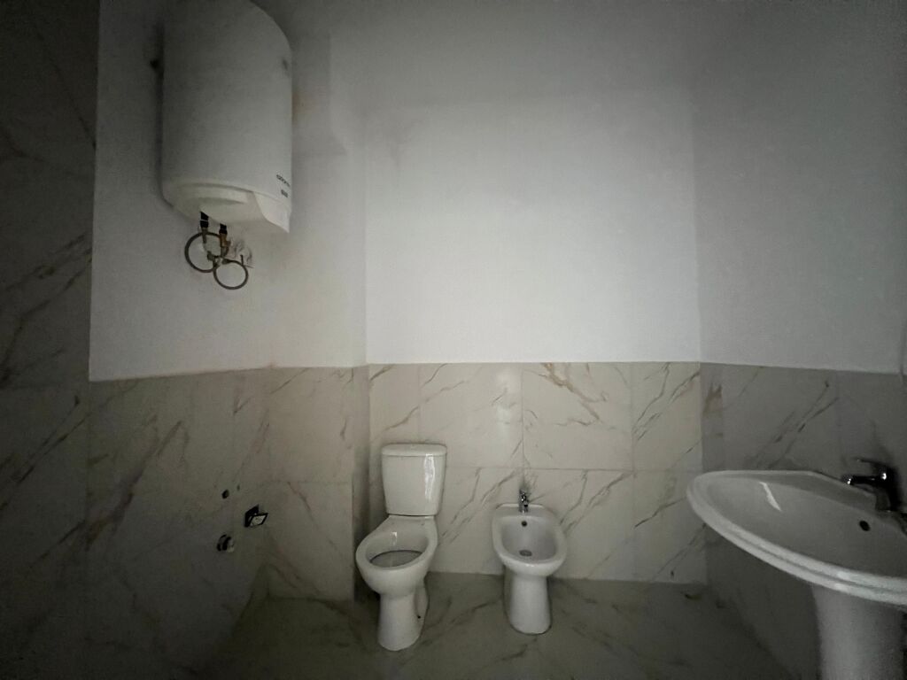 Apartment 2+1+2 for sale, Kamza Junction, Terminal