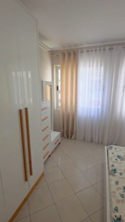 Apartament me qera ne yzberisht