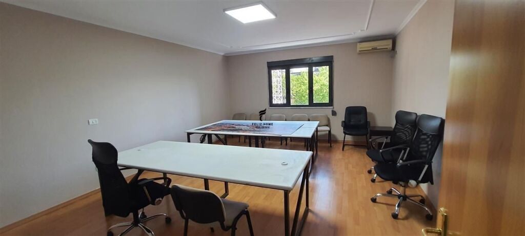 ZYRE ME QERA 160 M2 RRUGA E KAVAJES 130.000 LEKE FH-74091