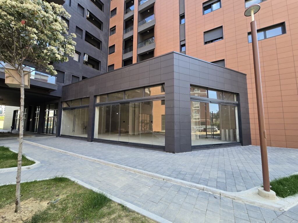 🏢 Shop for Rent – Oasis Residence, Tirana