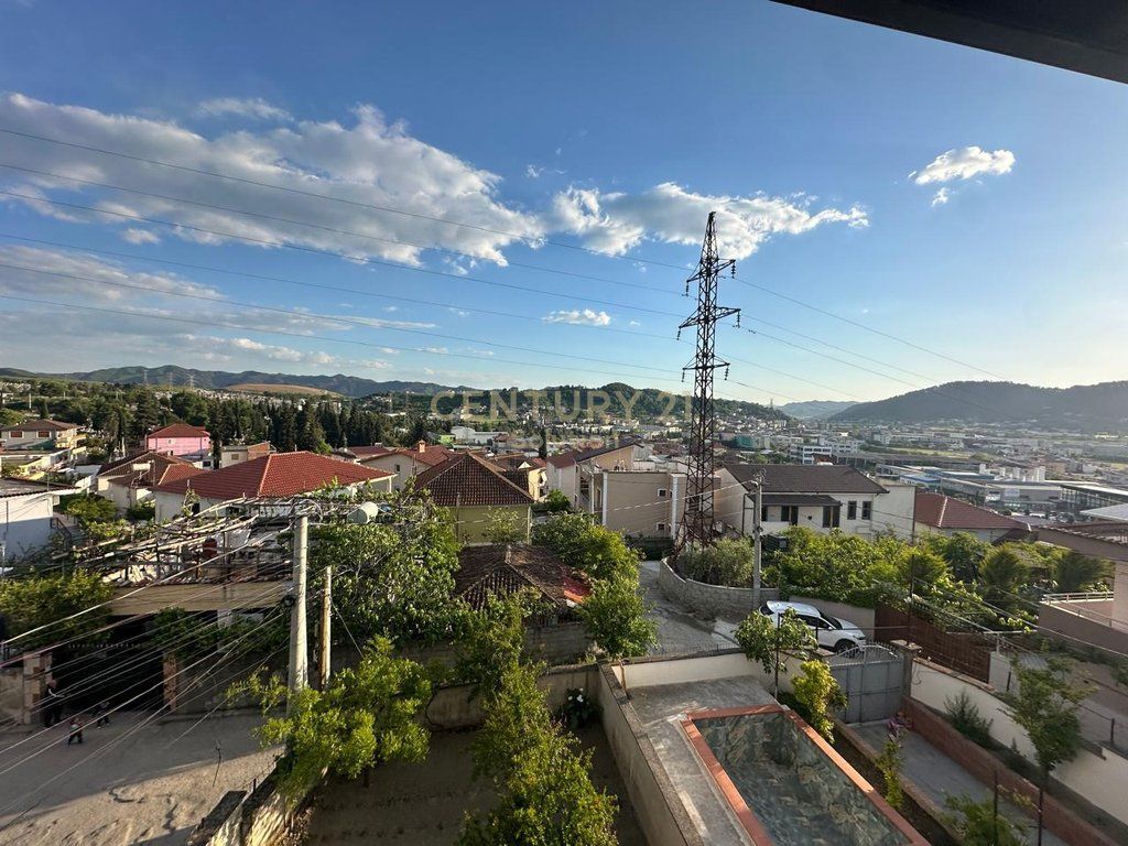 3-STOREY VILLA + 1 BASEMENT FLOOR FOR SALE – KOMBINAT