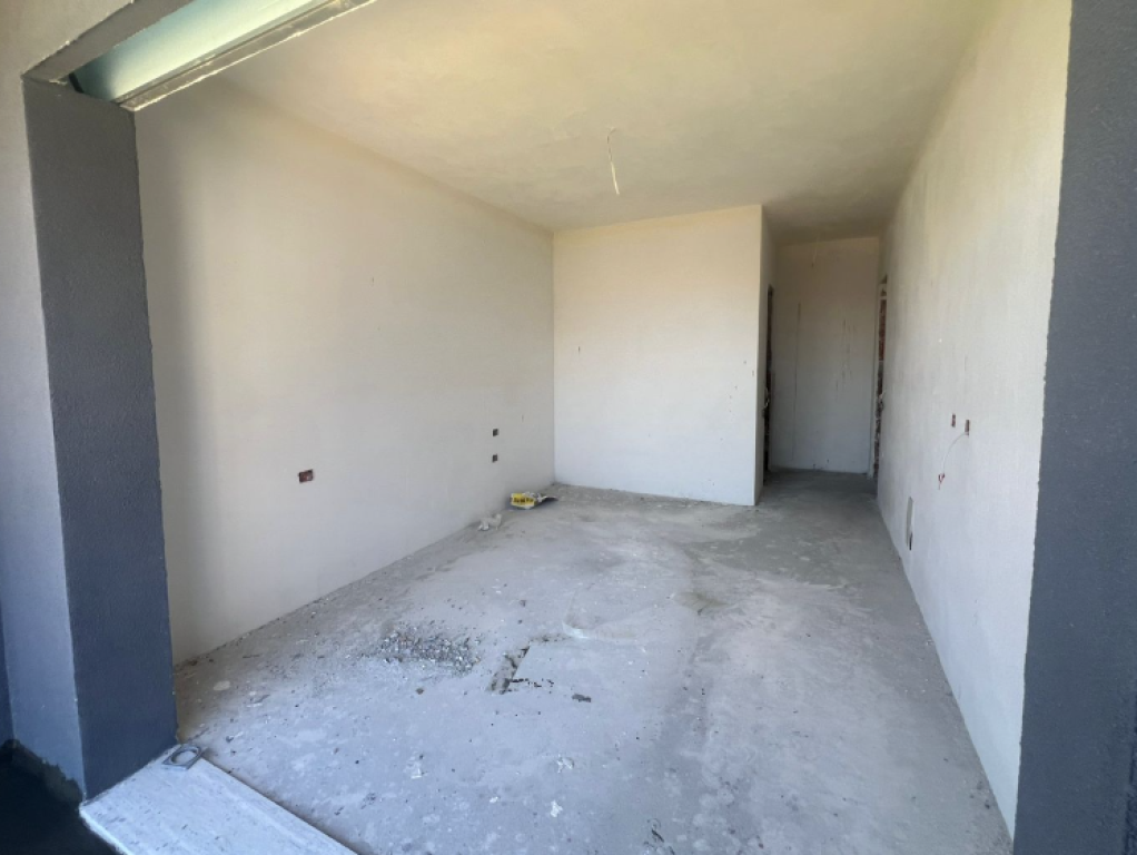OKAZION – SHITET APARTAMENT 1+1 NË PORCELAN