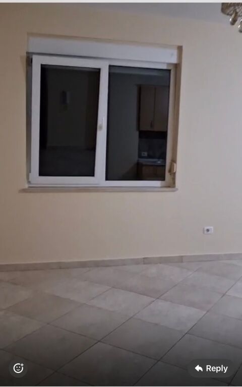 2+1, empty, by the road dry lake, residential or office, 400 thousand lek