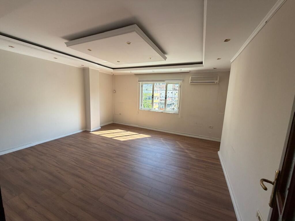 🏢Sheshi Willson jepet me qera ambient biznesi per zyra 5+1+2,pjeserisht i mobiluar 1,800Euro (Neto)
