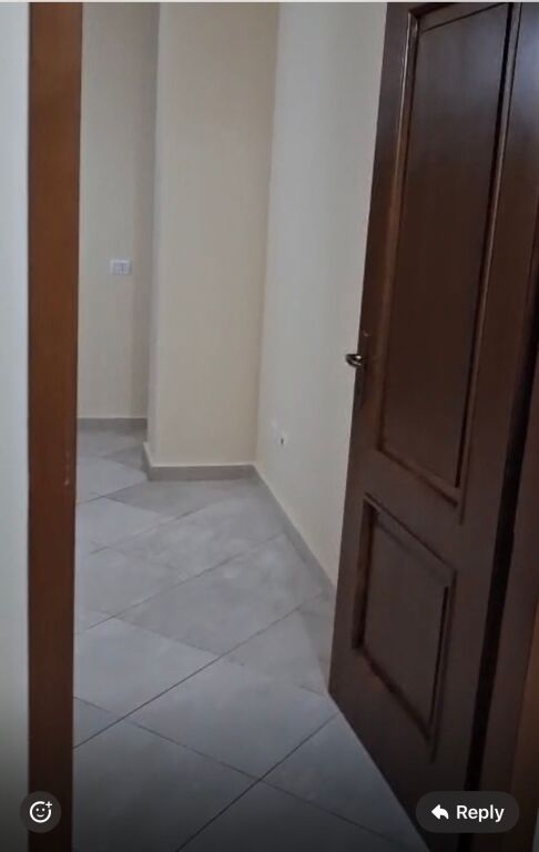 2+1, empty, by the road dry lake, residential or office, 400 thousand lek