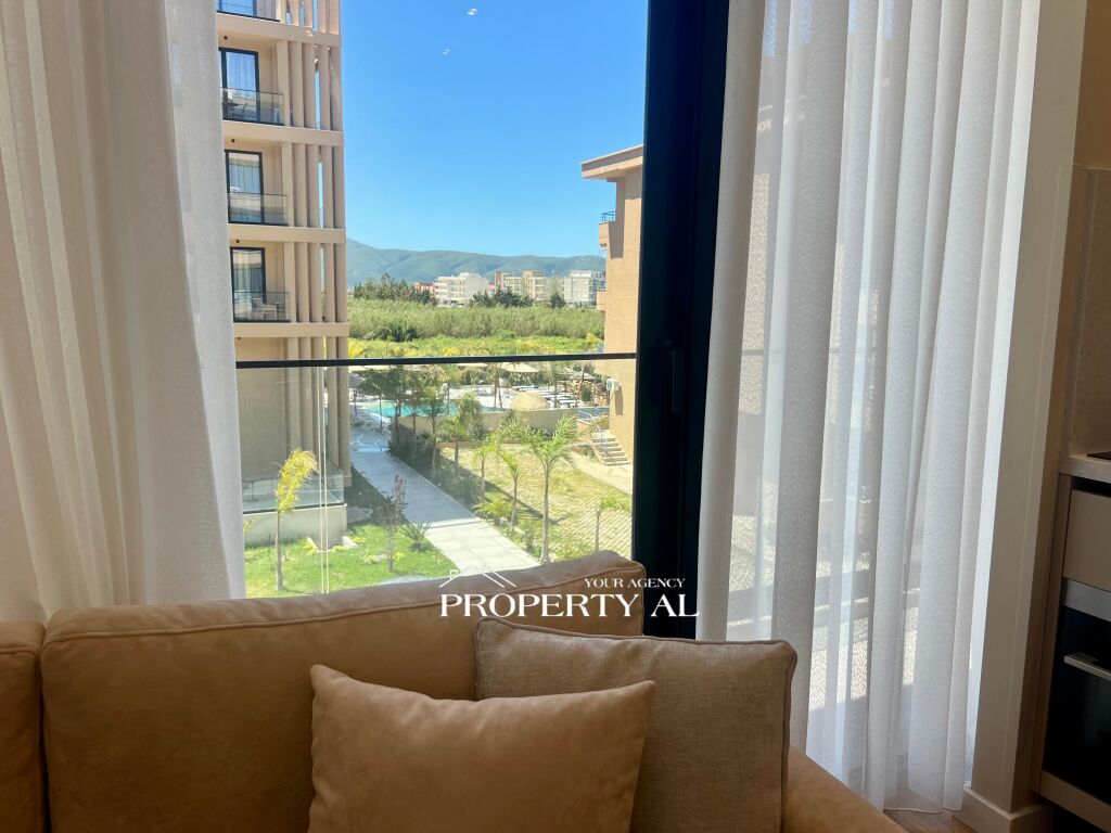 Apartment 1+1 for Sale in Regina Palm Resort – Garage, Luxury Furnishing & High Investment Potential