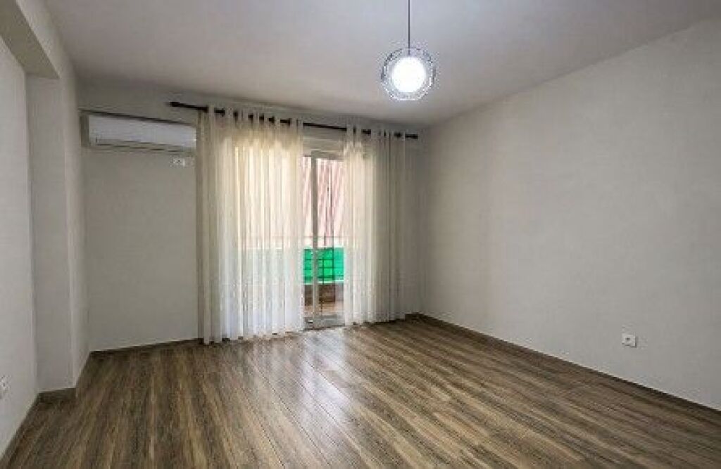 📌 Shitet Apartament 2+1 – Pranë Bazilikut, Fresk