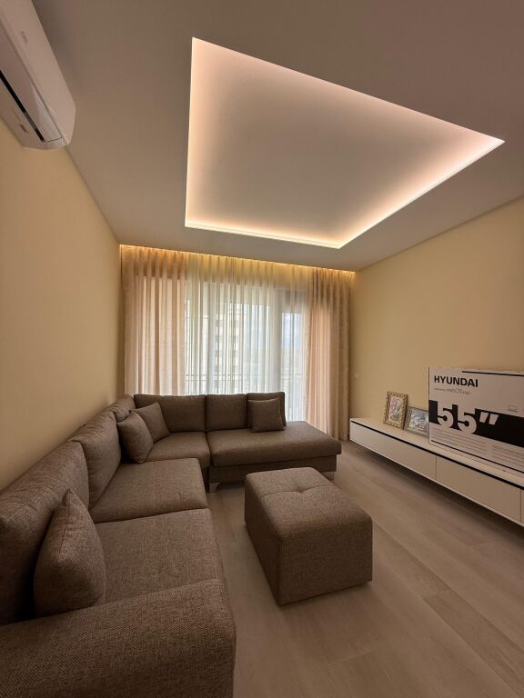 Appartamento 2+1 disponibile vicino al lago secco con posto auto!