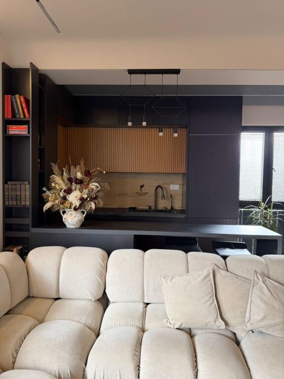SHITET APARTAMENT 2+1+2 RRUGA E DIBRES 325.000 EURO FH-74083