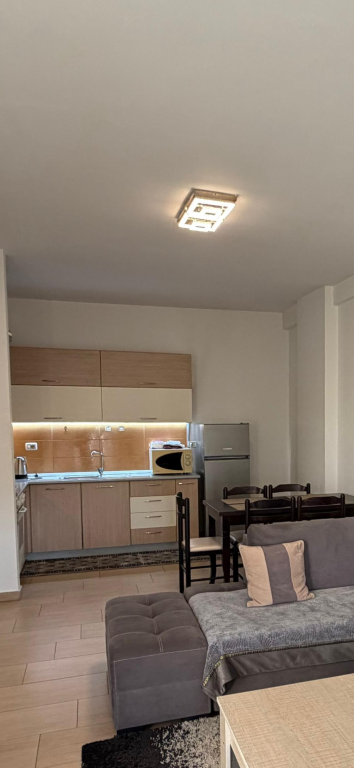 Super apartament me qira 1+1 Kopshti Botanik
