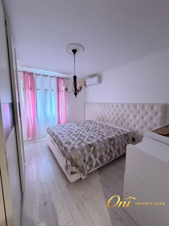 SHITET APARTAMENT 3+1 KOMUNA E PARISIT