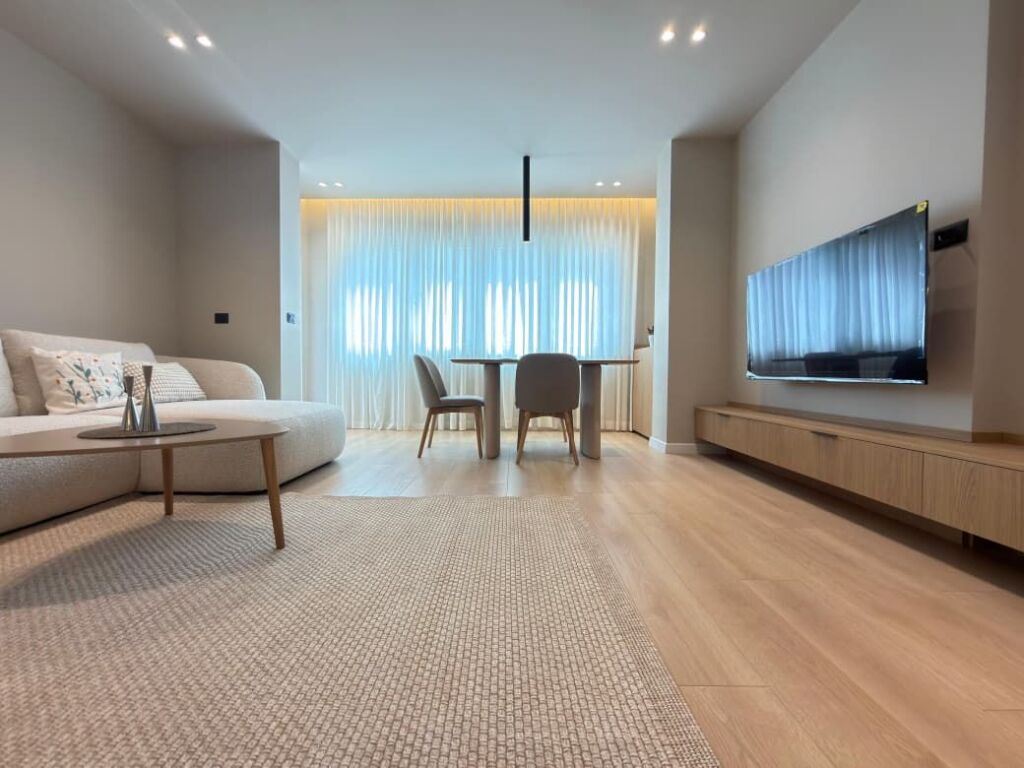 Apartament 2+1 tek Rruga Margarita Tutulani!