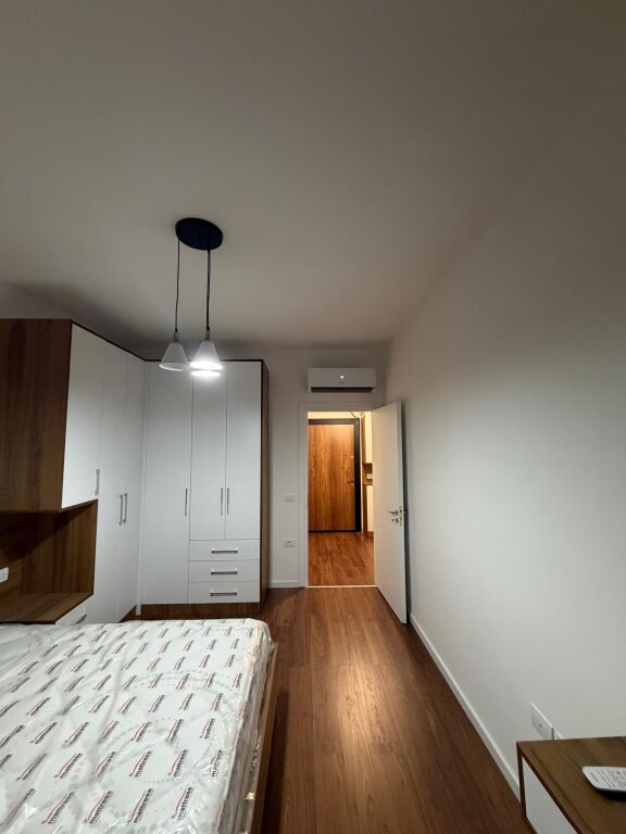Jepet Me Qera Apartament 1+1+1 Ballkon