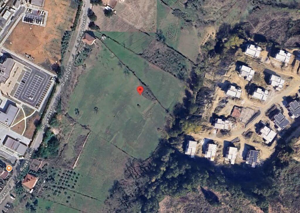 TERRENO CON % IN COSTRUZIONE - FARKE 10 000 M2