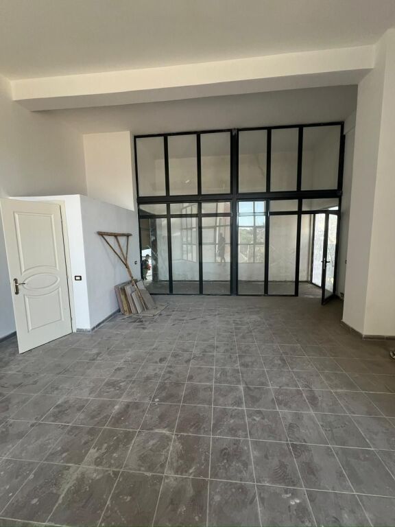 OFFICE FOR RENT 180M2 ASTIR