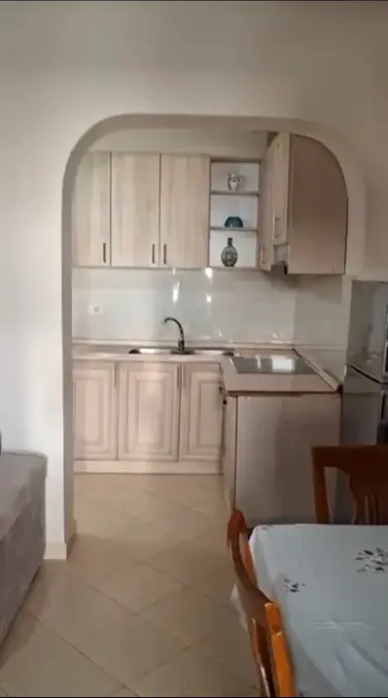 Rent | Shtëpi private 1 + 1 | Ish Parku Autobusave | 400 €/month